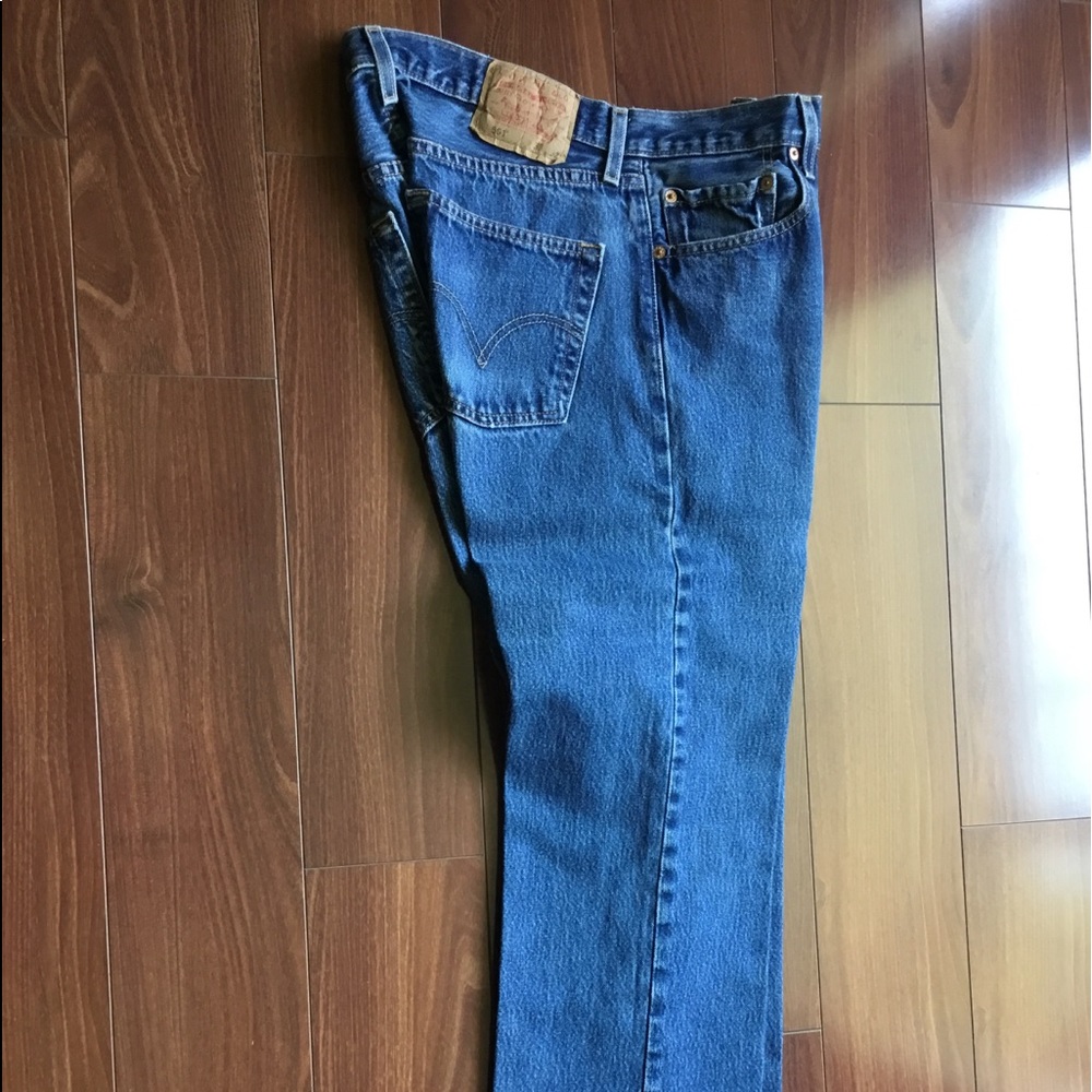 Levi’s 501 Blue ST8 Leg Button Fly Jeans. W33 L32